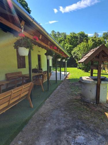 Garamszegi Szajki Vendeghaz in Hosszúpereszteg