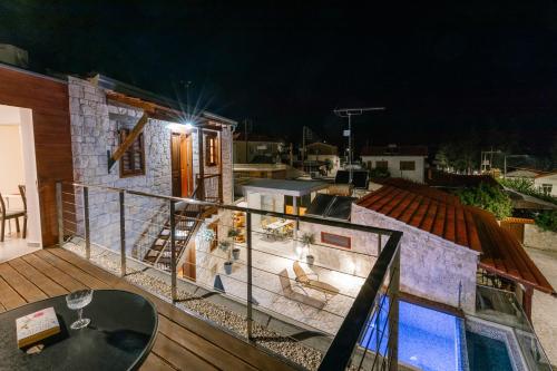 Stonehouse with private swimming pool in Kallepeia