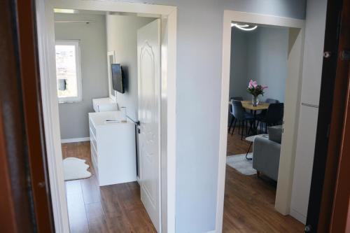 Teo Apartment 2, Tirana (photo 8)