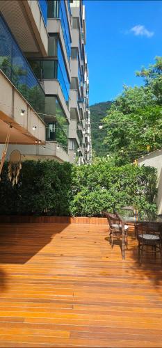 lindo apartamento com linda área externa no Recreio