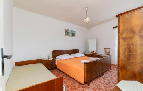 Holiday Home Marija - terrace - image 11