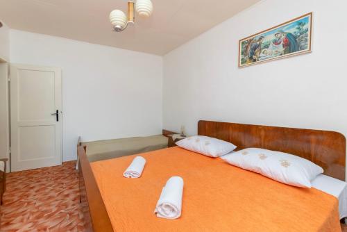 Three-Bedroom Holiday Home  image 10