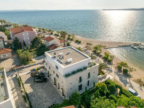 Apartments Dernaj - image 5
