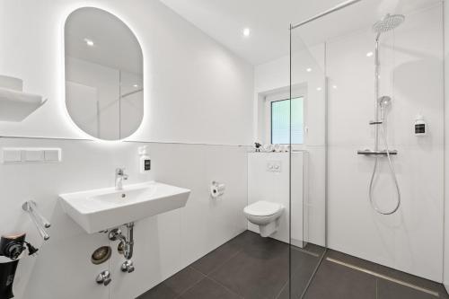 Cozy Cologne Premium Apartment with free parking! NEW!, Кёльн (фото 4)