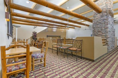 Best Western Gold Canyon Inn & Suites - image 3