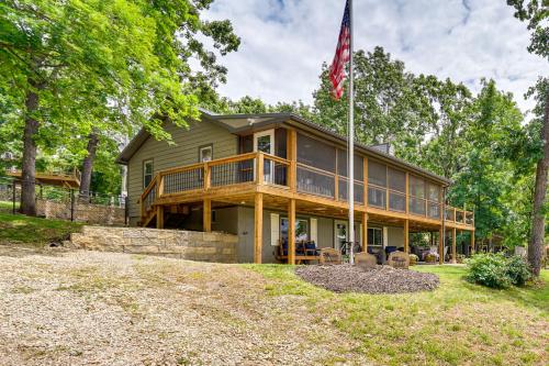 Truman Lake Retreat Large Deck and On-Site Fishing!