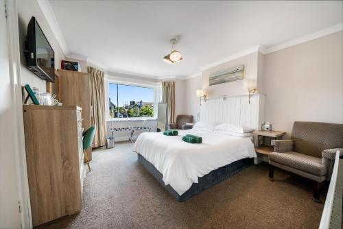 Anvershiel House - image 5