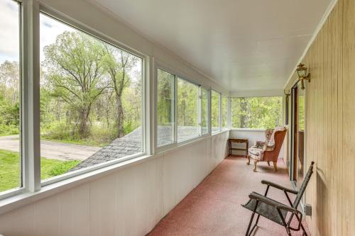 Manistee Forest Retreat: Group-Friendly Lake House in Branch Township (MI)
