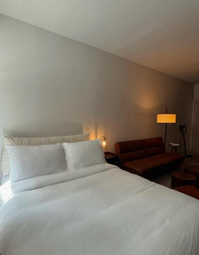 Elegant Suite at Marina-Venice Beach with Pool, Jacuzzi, GYM by Holisticā Retreats, Los Angeles (fotografie 4)