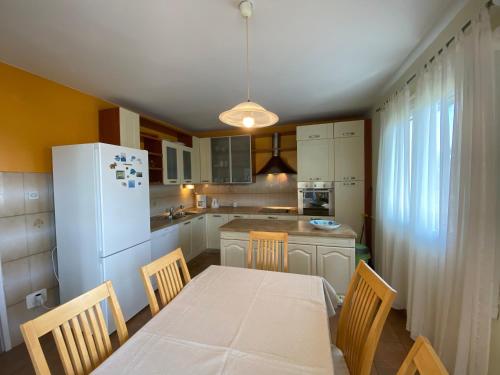 Apartments and rooms with parking space Mali Losinj (Losinj) - 2497 - image 4
