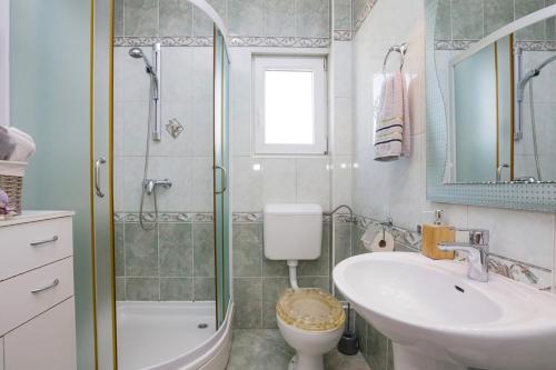 One-Bedroom Apartment with Terrace image 10