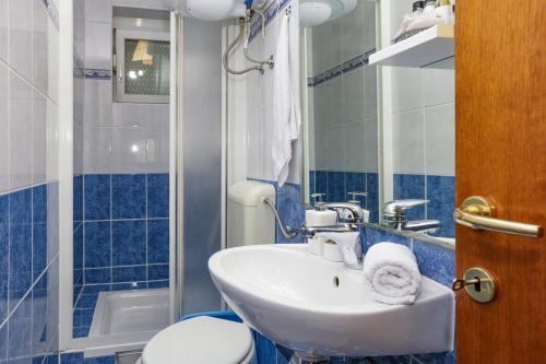 One-Bedroom Apartment with Terrace image 10