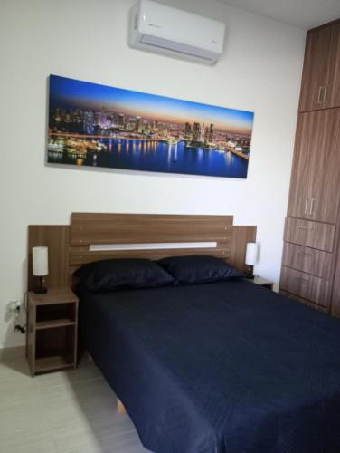 Casita con casa club in El Centenario