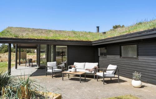 Exterior view, Beautiful Home In Blavand With Kitchen in Vejers Strand