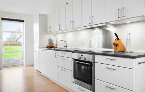 Kitchen, 2 Bedroom Beautiful Home In Rude in Rude