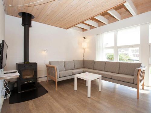 Instalaciones, 8 person holiday park home in Blåvand in Vejers Strand