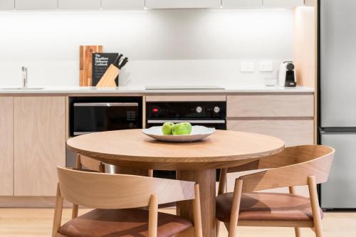 Hall St Apartments by Urban Rest - image 3