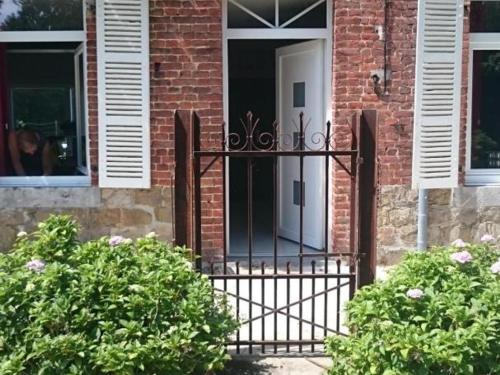 Charmante maison indépendante avec jardin à Liessies - FR-1-510-157 (Charmante maison independante avec jardin a Liessies - FR-1-510-157) in Liessies