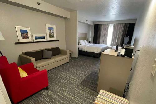 Travelodge by Wyndham Knoxville West image