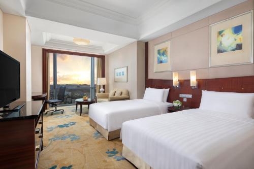 Deluxe Twin Room room in Shangri-La Hotel Suzhou