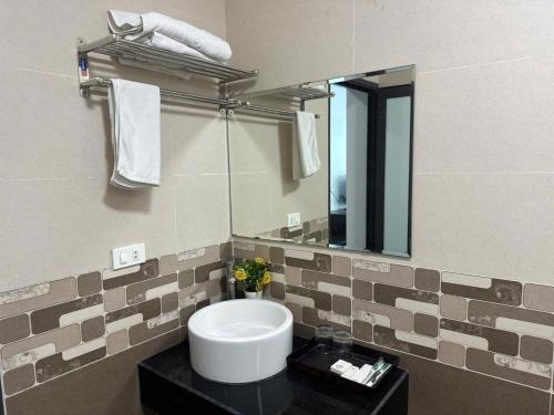 Halong Mackeno Hotel