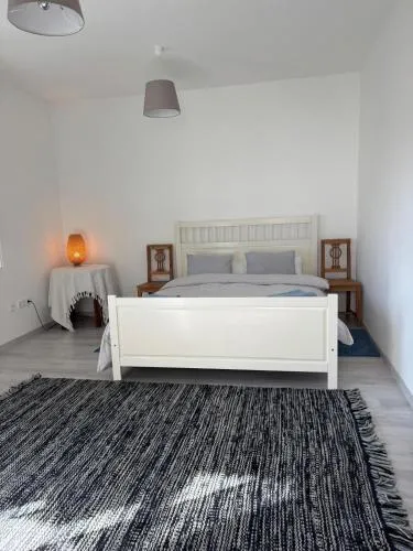 Zimmer - Ferienwohnung mit Segelmöglichkeit in Jois, Österreich