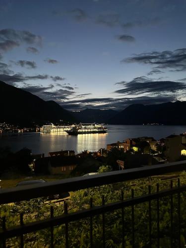 Apartment with View and Balcony image 9