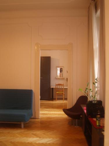 HoBar Hostel - image 12