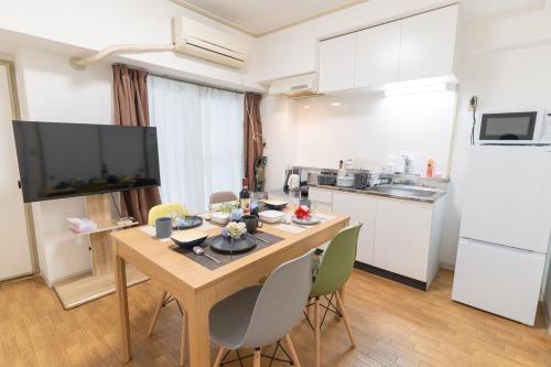 9-minute walk to Namba, 3LDK, perfect for sightseeing and shopping in Osaka