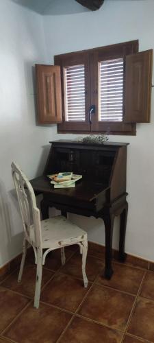 Alcoba con patio del siglo XIX in Pina De Montalgrao