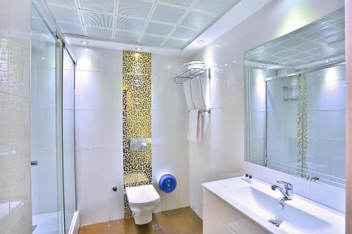 Grand Madrid Hotel, Стамбул (фото 10)
