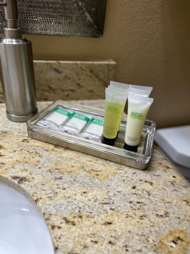 Room in Cheerful 2-bed House - Shared bathroom, Las Vegas (photo 7)