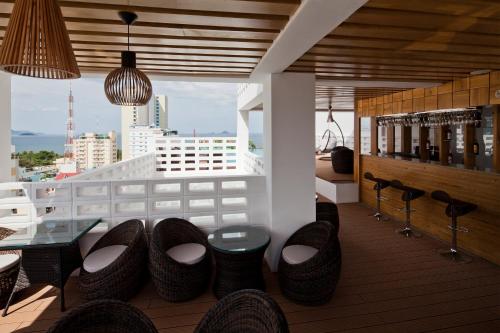 Golden Holiday Hotel