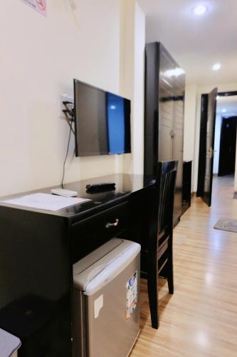 Standard Double Room image 10