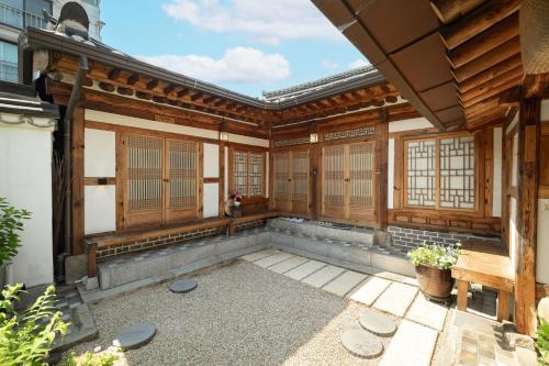 Private Traditional Hanok in Seoul Entire House , JNPSTAY, Soul