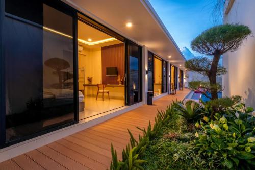 Odetta Villa Puncak - Kolam Renang Private