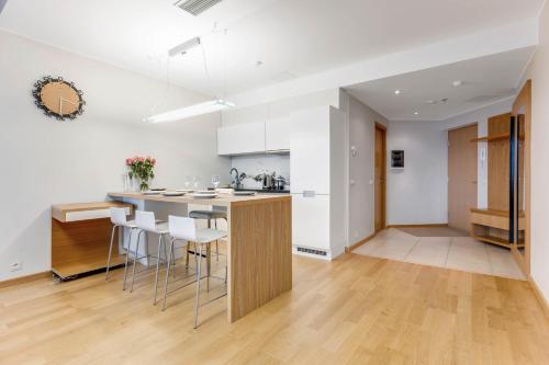SkyResidence Amazing Luxury View Apartment HIGH23F, Tallinn (photo 2)