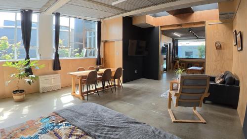 Koplietošanas atpūtas telpa ar TV, Blue Mountains Loft, Tapanui in Edievale