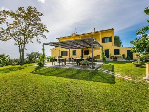  Agriturismo Podere La Maestà in Rosignano Marittimo