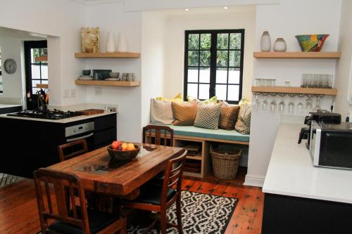 ห้องครัว, Hermanus Champagne Accommodation in เฮอร์มานัส