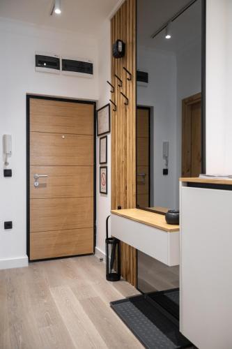 Maison Royale Premium Apartment - image 4