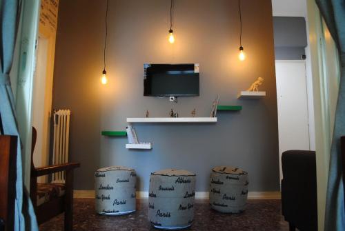 Athens SmArt 3-Room Private Apartment - image 3