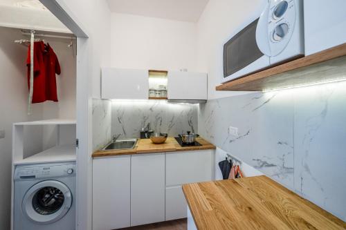 virtuve, Appartamento con terrazzo alle porte di Como in Lipomo
