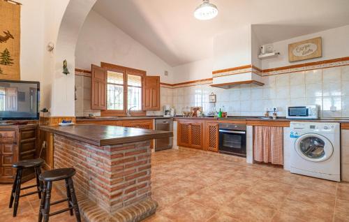 virtuve, Stunning Home In Periana in Pilarejo