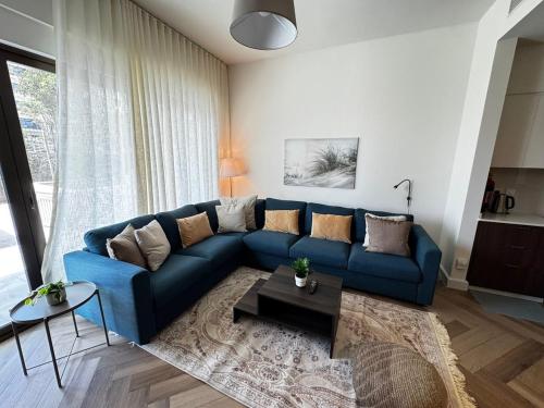 Stylish Poolside Stay Brand New Interiors, Dubai