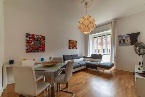 GuestHost - Bright Flat in Lungotevere Flaminio, Rome