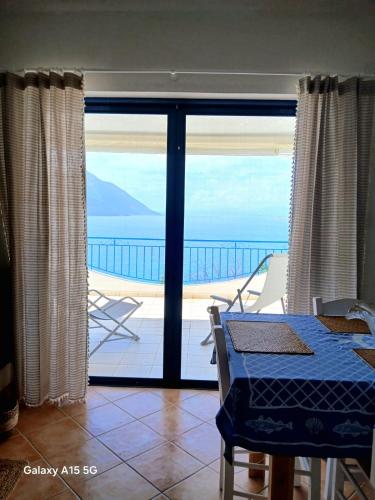 Iekārtas, Kalamos Bay View in Paliovarka