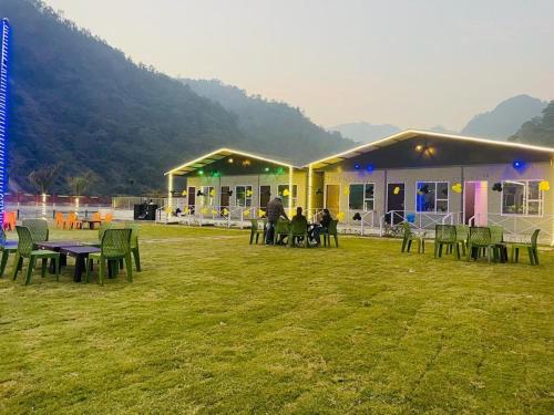 ACS hotels in Sinduri