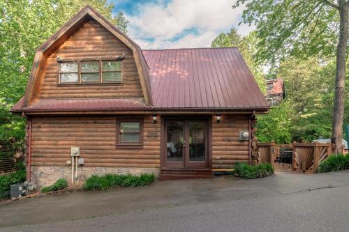 23 The Cub House Cabin in Gatlinburg, USA