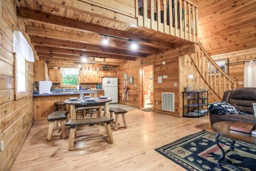 23 The Cub House Cabin in Gatlinburg, USA
